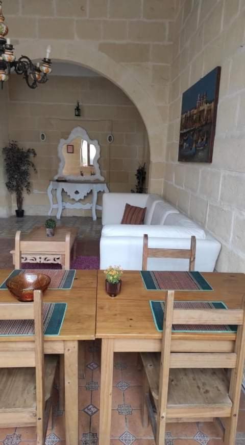 Farmhouse Tal Kaptan Kerċem Extérieur photo